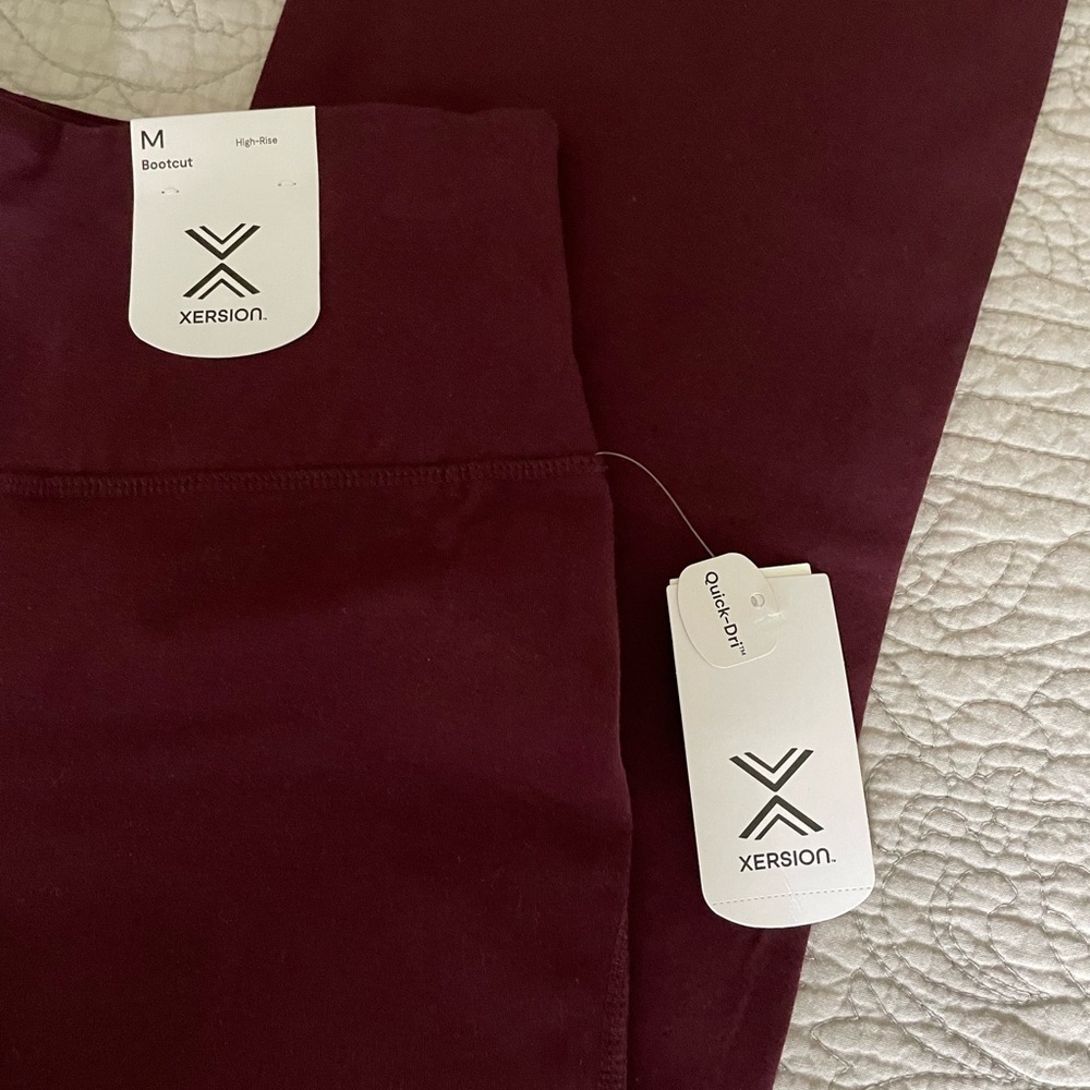Xersion High Rise, Bootcut Legging - Picture 4 of 6